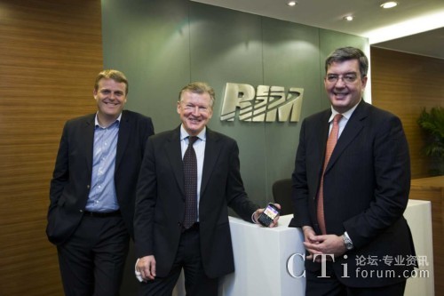 RIM��˾��̫�^(q��)�߼�������Urpo Karjalainen���� (�D��) �� RIM�Ї��^(q��)�����x������� (�D��) �� ��RIM�Ї��^(q��)�N�۸����ü恆̫�^(q��)���ϠI�N������Alex Lambeek���� (�D��)