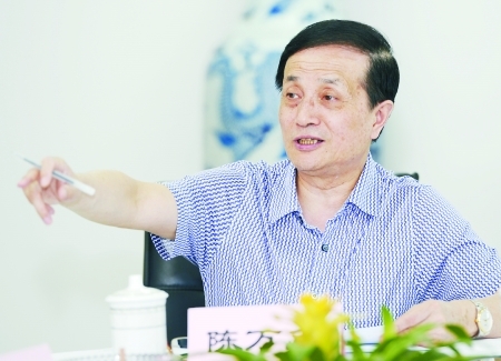 ȫ���˴�������������볣ί��ԭ�����f(xi��)����ϯ��f־